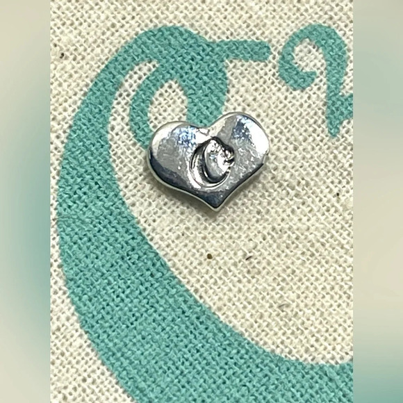 Origami Owl Living Lockets HTF Retired Original Grandma Heart Floating Charm - Picture 2 of 2